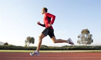 Վազքը հիանալի վարժություն է ՝ բարելավելու տղամարդու կարողությունը 